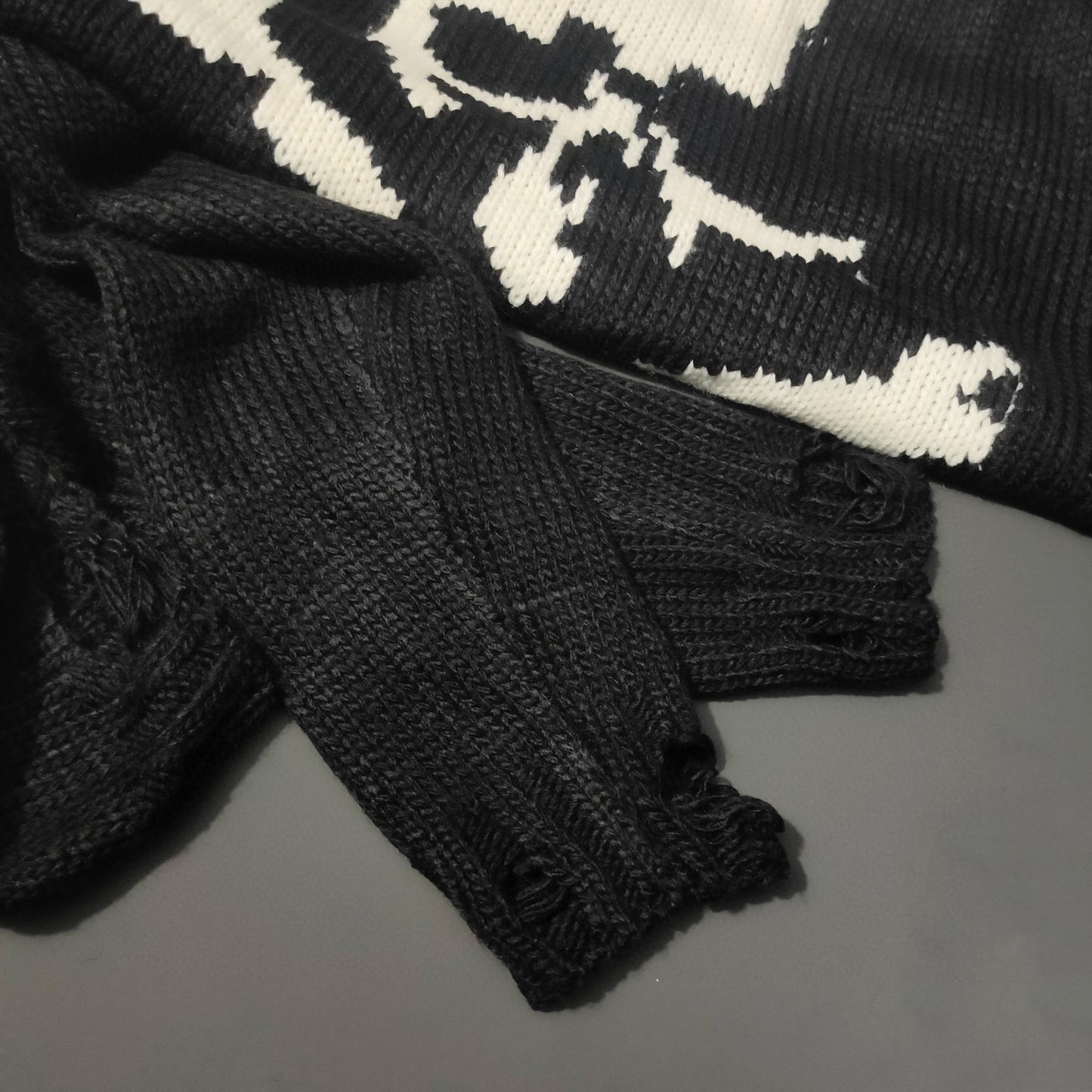 Dark Skull Ripped Thick Thread Sweater