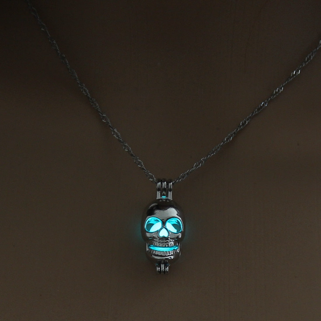 Skull Pendant Necklace Luminous Jewelry Silver Color 3 Color Glow in the Dark